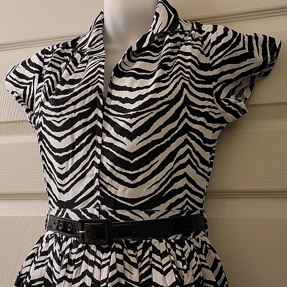 Bernie Dexter | Kelly Dress In Zebra Print - Picture 3 of 9